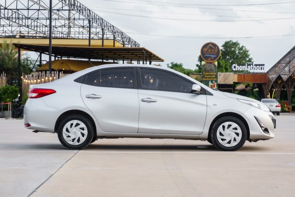 TOYOTA YARIS ATIV 1.2 ENTRY AT ปี 2020 - Image 7