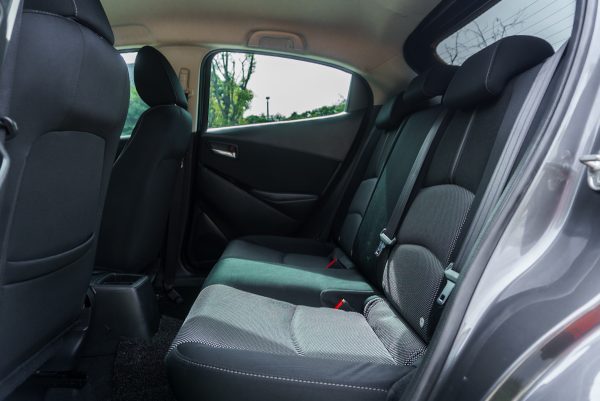 MAZDA 2 1.3 HIGH CONNECT AT ปี 2019 - Image 13