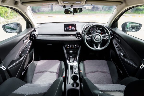 MAZDA 2 1.3 HIGH CONNECT AT ปี 2019 - Image 15