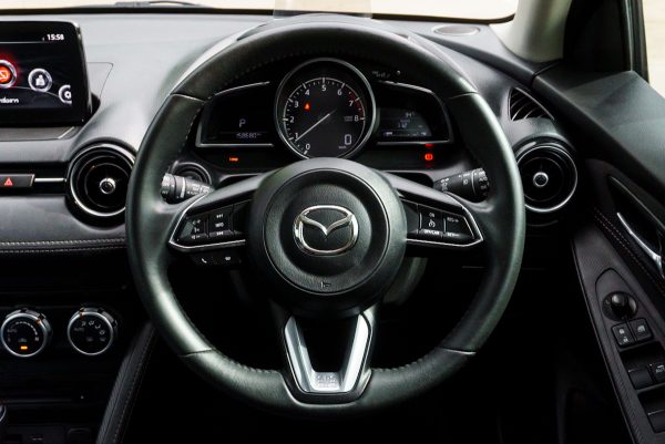 MAZDA 2 1.3 HIGH CONNECT AT ปี 2019 - Image 16