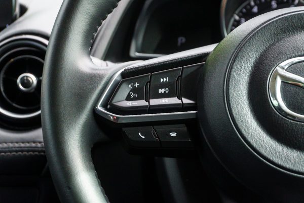 MAZDA 2 1.3 HIGH CONNECT AT ปี 2019 - Image 17