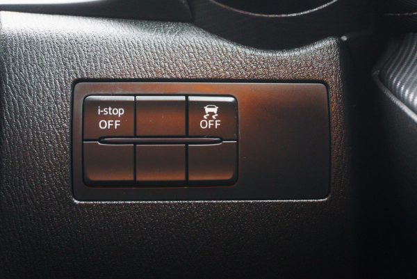 MAZDA 2 1.3 HIGH CONNECT AT ปี 2019 - Image 20