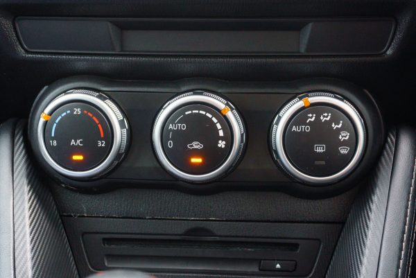 MAZDA 2 1.3 HIGH CONNECT AT ปี 2019 - Image 24