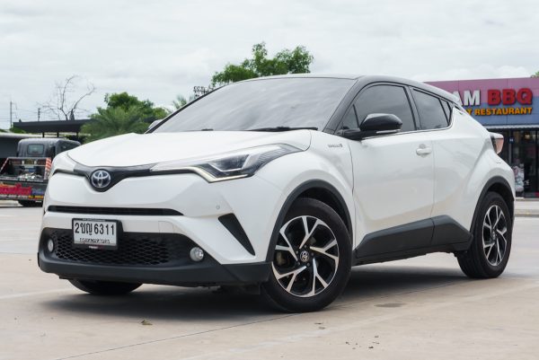 TOYOTA CH-R 1.8 HYBRID MID AT ปี2021 - Image 2