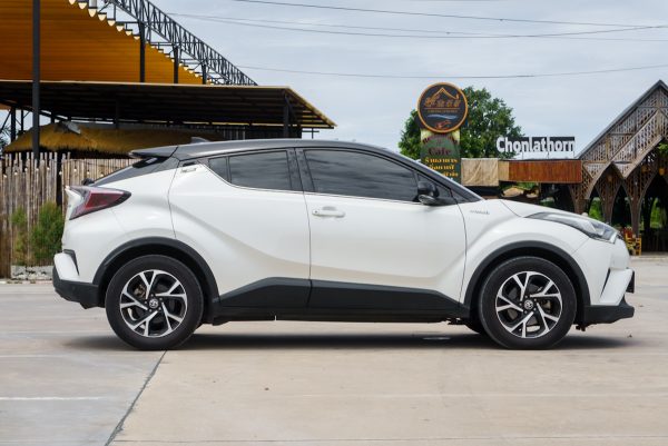TOYOTA CH-R 1.8 HYBRID MID AT ปี2021 - Image 6
