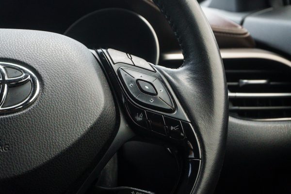 TOYOTA CH-R 1.8 HYBRID MID AT ปี2021 - Image 18