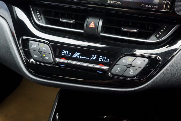 TOYOTA CH-R 1.8 HYBRID MID AT ปี2021 - Image 25