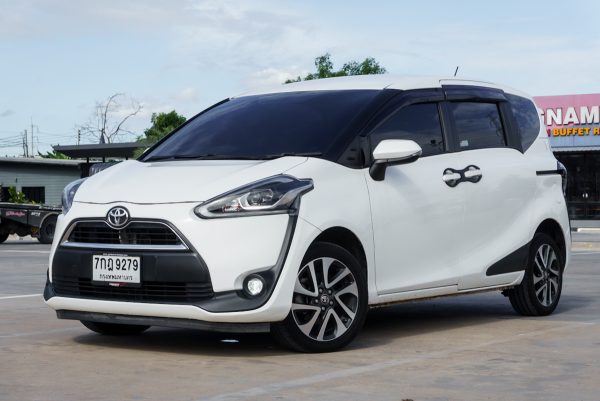 TOYOTA SIENTA 1.5 V ปี2018 - Image 2