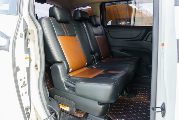 TOYOTA SIENTA 1.5 V ปี2018 - Image 12