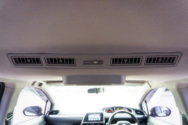 TOYOTA SIENTA 1.5 V ปี2018 - Image 19