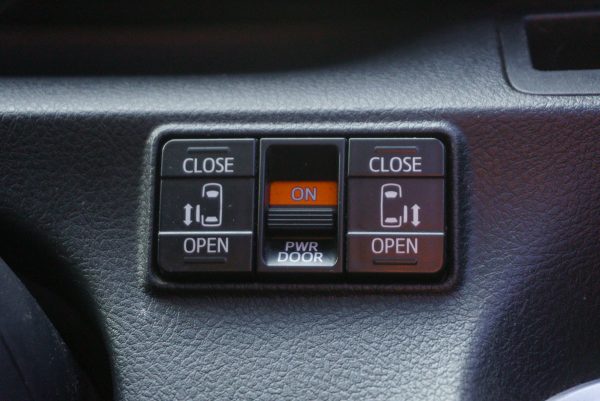 TOYOTA SIENTA 1.5 V ปี2018 - Image 26