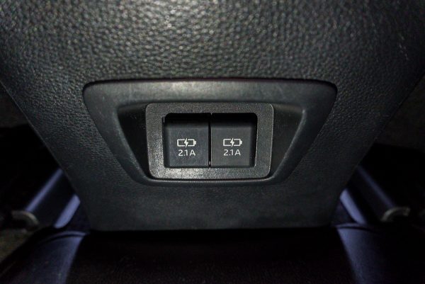 TOYOTA COROLLA CROSS 1.8 HYBRID SMART ปี2022 - Image 17