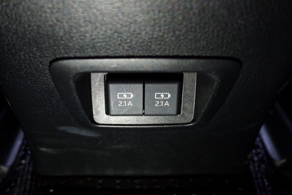 TOYOTA COROLLA CROSS 1.8 HYBRID PREMIUM ปี2021 - Image 20