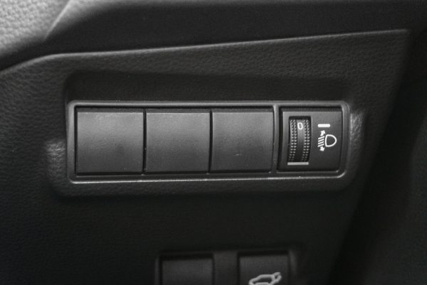 TOYOTA COROLLA CROSS 1.8 HYBRID PREMIUM ปี2021 - Image 22