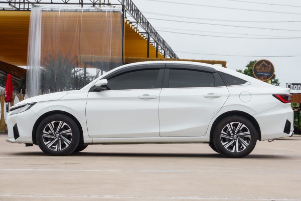 TOYOTA YARIS ATIV 1.2 PREMIUM AT ปี 2023 - Image 4