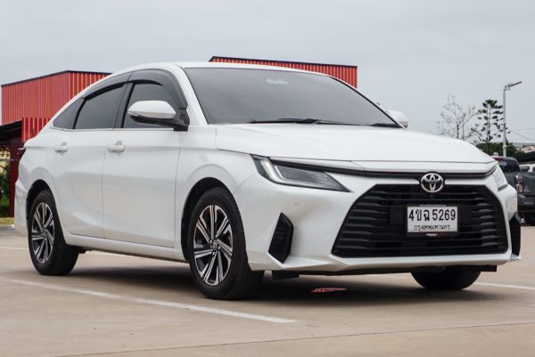 TOYOTA YARIS ATIV 1.2 PREMIUM AT ปี 2023 - Image 9
