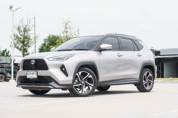 TOYOTA YARIS CROSS 1.5 HEV PREMIUM LUXURY 2023 (4ขษ6810) - Image 2