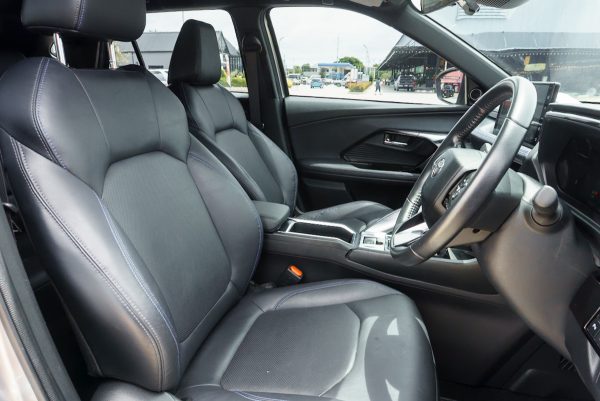 TOYOTA YARIS CROSS 1.5 HEV PREMIUM LUXURY 2023 (4ขษ6810) - Image 11