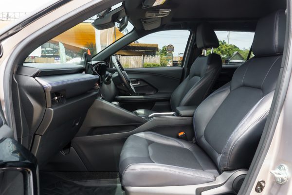TOYOTA YARIS CROSS 1.5 HEV PREMIUM LUXURY 2023 (4ขษ6810) - Image 14
