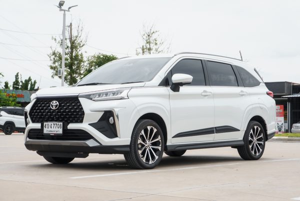 TOYOTA VELOZ 1.5 PREMIUM 2023 - Image 3