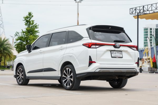 TOYOTA VELOZ 1.5 PREMIUM 2023 - Image 9