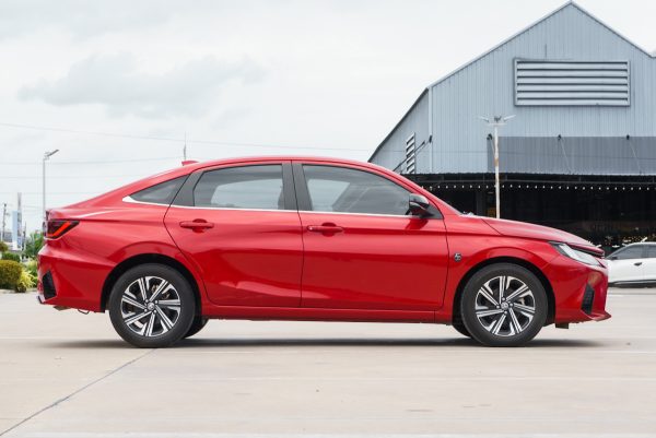 TOYOTA YARIS ATIV 1.2 PREMIUM LUXURY 2022 - Image 6
