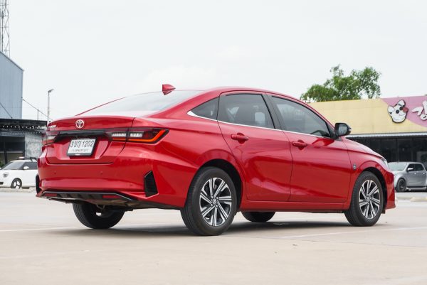 TOYOTA YARIS ATIV 1.2 PREMIUM LUXURY 2022 - Image 7