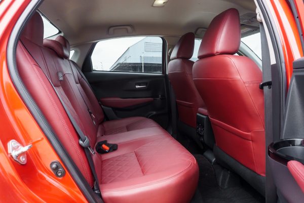 TOYOTA YARIS ATIV 1.2 PREMIUM LUXURY 2022 - Image 12