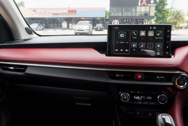 TOYOTA YARIS ATIV 1.2 PREMIUM LUXURY 2022 - Image 20