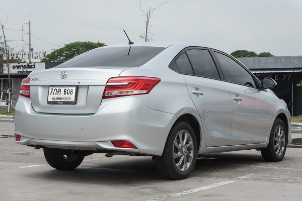 TOYOTA VIOS 1.5 J AT ปี2017 จด ปี2018 (7กค608) - Image 10
