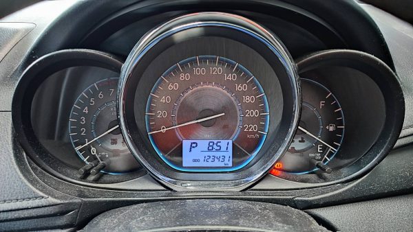 TOYOTA VIOS 1.5 J AT ปี2017 จด ปี2018 (7กค608) - Image 24