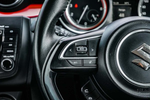 SUZUKI SWIFT 1.2 GLX AT ปี 2018 (กท8850) - Image 17
