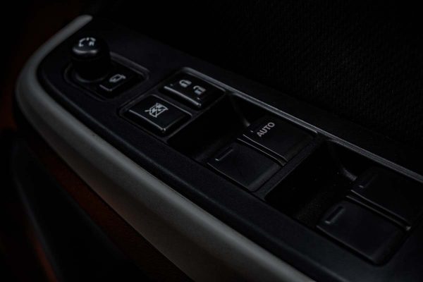 SUZUKI SWIFT 1.2 GLX AT ปี 2018 (กท8850) - Image 23