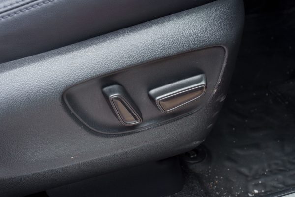 TOYOTA YARIS CROSS 1.5 HEV PREMIUM LUXURY 2023 (4ขห6510) - Image 19