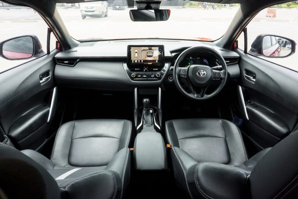 TOYOTA COROLLA CROSS 1.8 HEV GR SPORT 2022 - Image 15
