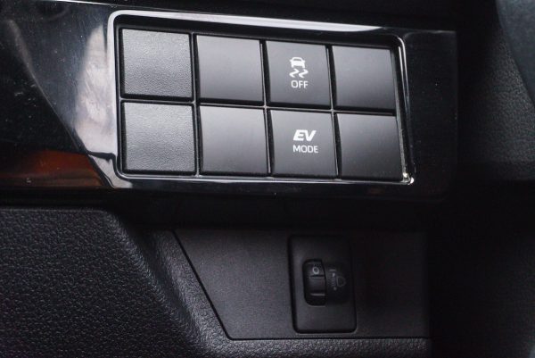 TOYOTA YARIS CROSS 1.5 HEV SMART 2023 - Image 26