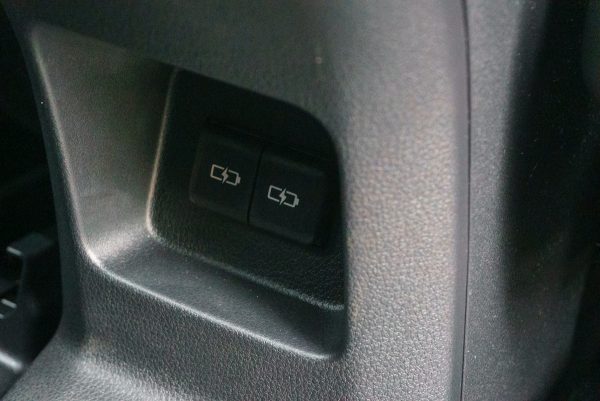 TOYOTA YARIS CROSS 1.5 HEV SMART 2023 - Image 29