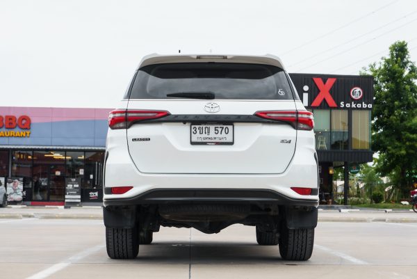 TOYOTA FORTUNER 2.4 LEADER 4WD 2022 - Image 8