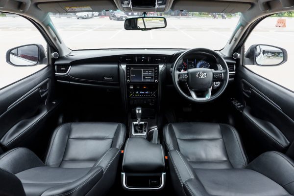 TOYOTA FORTUNER 2.4 LEADER 4WD 2022 - Image 16