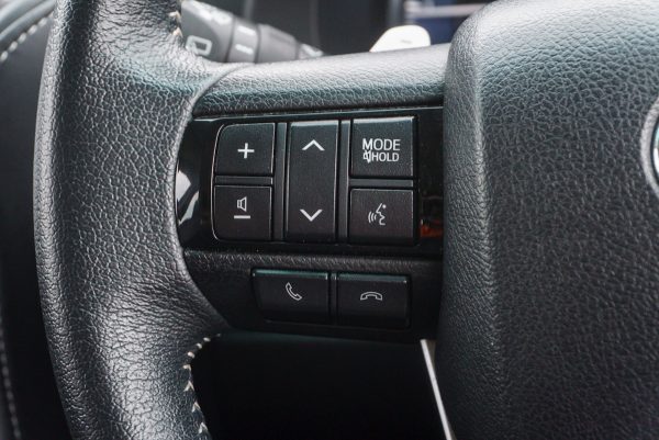 TOYOTA FORTUNER 2.4 LEADER 4WD 2022 - Image 18