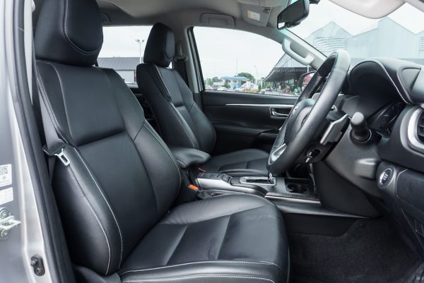 TOYOTA FORTUNER 2.4 V 2021 - Image 11
