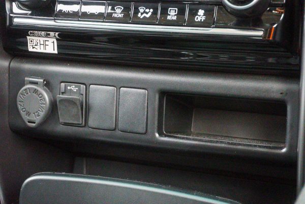 TOYOTA FORTUNER 2.4 V 2021 - Image 22