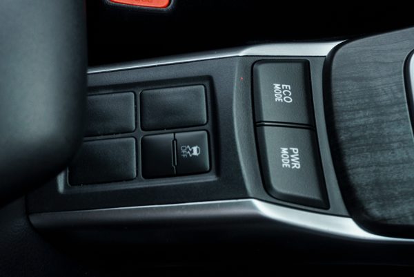 TOYOTA FORTUNER 2.4 V 2021 - Image 24
