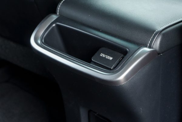 TOYOTA FORTUNER 2.4 V 2021 - Image 31