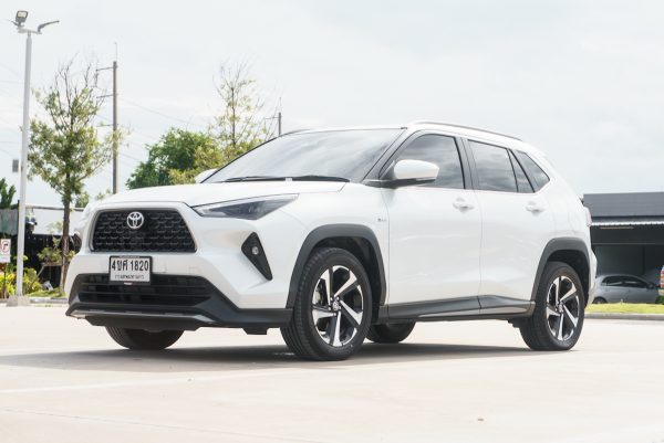 TOYOTA YARIS CROSS 1.5 HEV PREMIUM 2023 (4ขศ1820) - Image 3