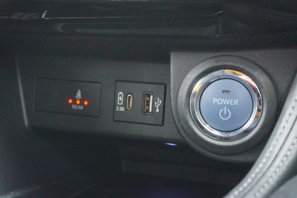 TOYOTA YARIS CROSS 1.5 HEV PREMIUM 2023 (4ขศ1820) - Image 24