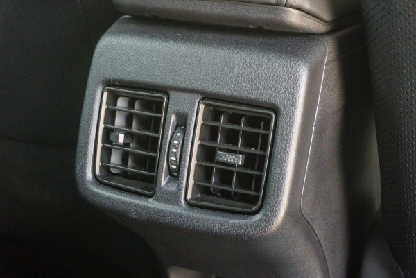 TOYOTA YARIS CROSS 1.5 HV PREMIUM AT 2025 (ฆฌ6945) - Image 32