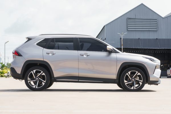 TOYOTA YARIS CROSS 1.5 HEV PREMIUM LUXURY 2023 (4ขห6513) - Image 6