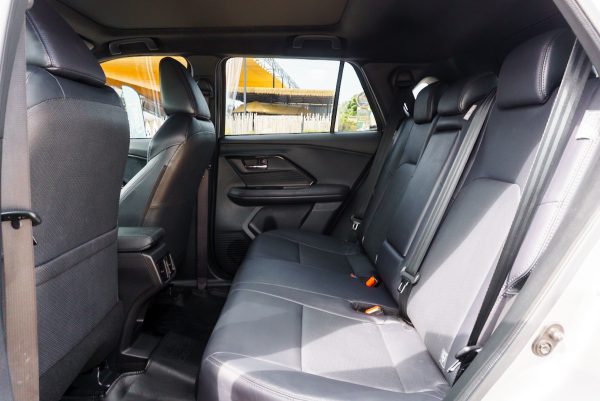 TOYOTA YARIS CROSS 1.5 HEV PREMIUM LUXURY 2023 (4ขห6513) - Image 13