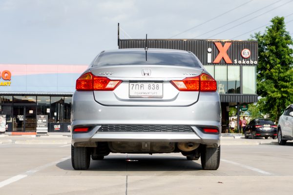 HONDA CITY 1.5 V AT ปี 2018 - Image 8